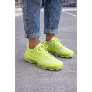 Nike Air VaporMax 2023 Flyknit Volt Neon DV6840-700 Women's Size 8.5